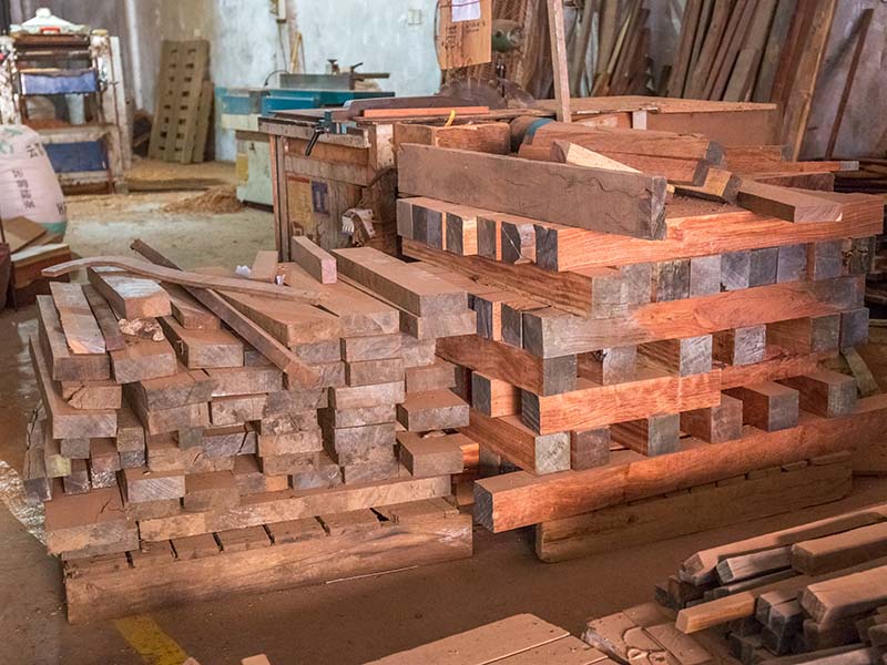 扶绥楼梯地板柜门油漆修复